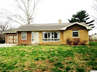 2725 N 5th St, Quincy, IL 62305