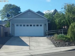 503 SE Tokay St, Winston, OR 97496