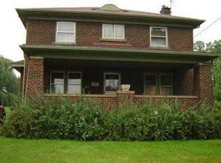 457 Coitsville Rd, Campbell, OH 44405