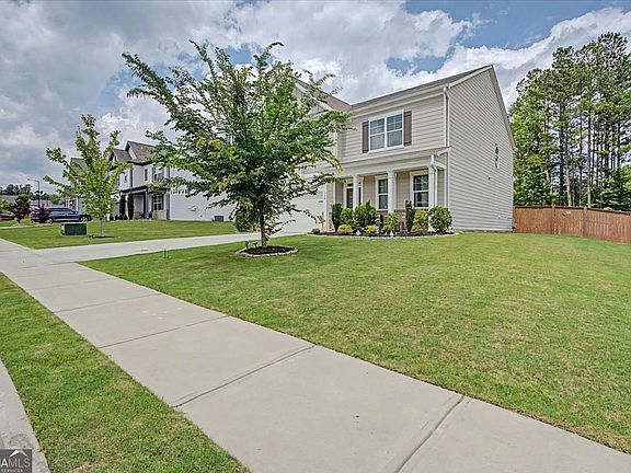 3rd image of 229 Sweet Bay Ln