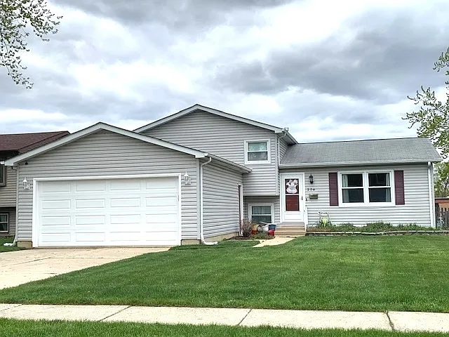204 W Hawthorne Blvd photo 1