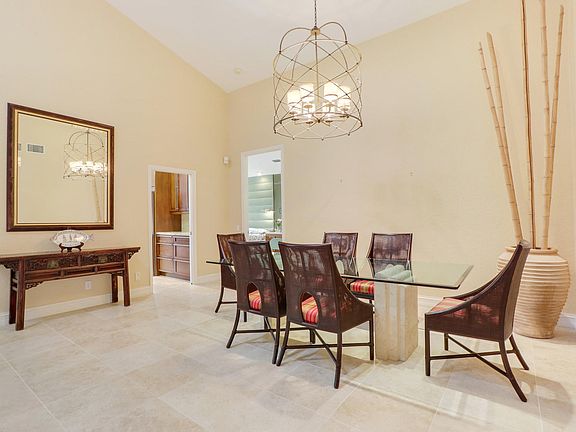 5th image of 13789 Le Havre Dr