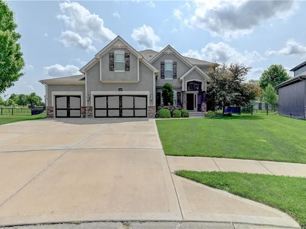 12825 N Bellflower Ct, Platte City, MO 64079