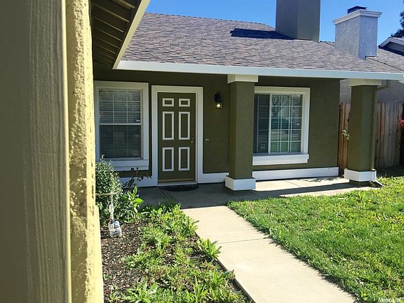 3rd image of 3644 Eagle Crest Cir