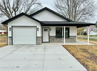 97 E Madison St, Scottsburg, IN 47170