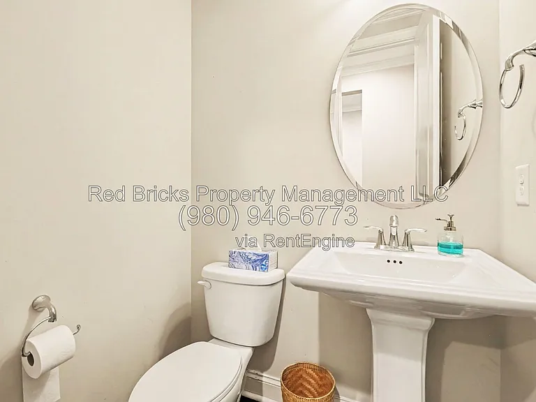 145 Barclay Dr — Photo 18