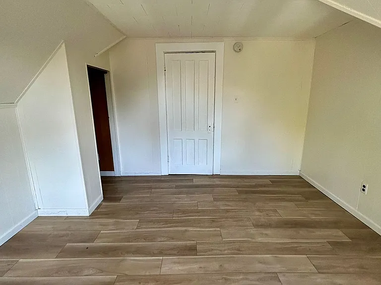 5338 S Salina St #3 — Photo 11