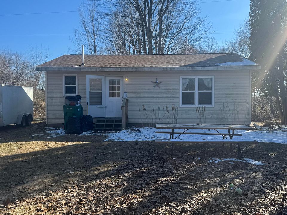 1st image of 4250 Mud Lake Rd