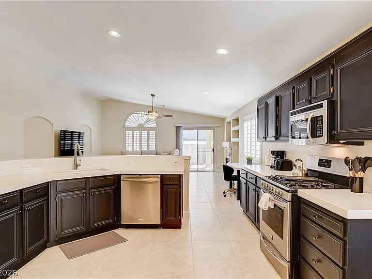 2521 Citrus Garden Cir — Photo 6