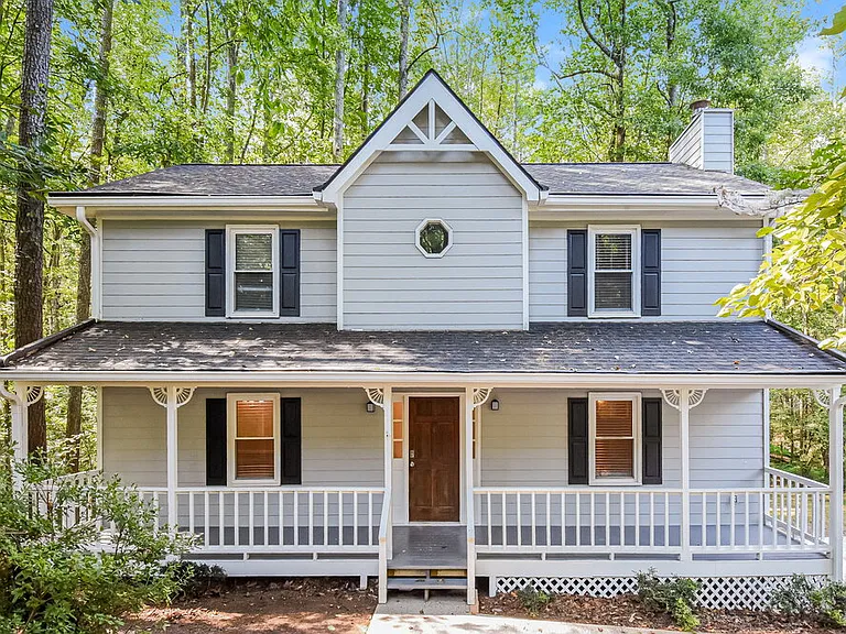 650 Kurtz Rd — Photo 1