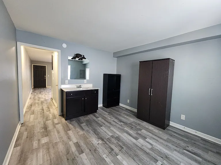 202 Woodruff St #13 — Photo 6