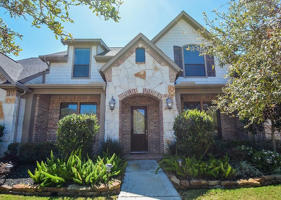 1st image of 27911 Moss Fern Dr