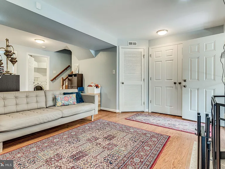 6241 Abbottsbury Row — Photo 35