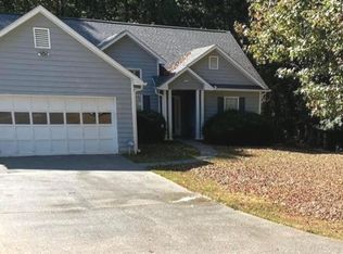 755 Flintlock Dr, Dacula, GA 30019