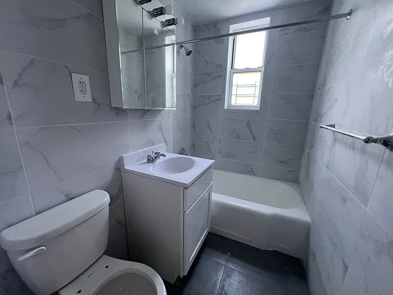143-36 Barclay Ave #4O — Photo 5
