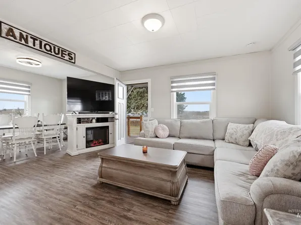 9762 Deer Flat Rd, Nampa, ID 83686