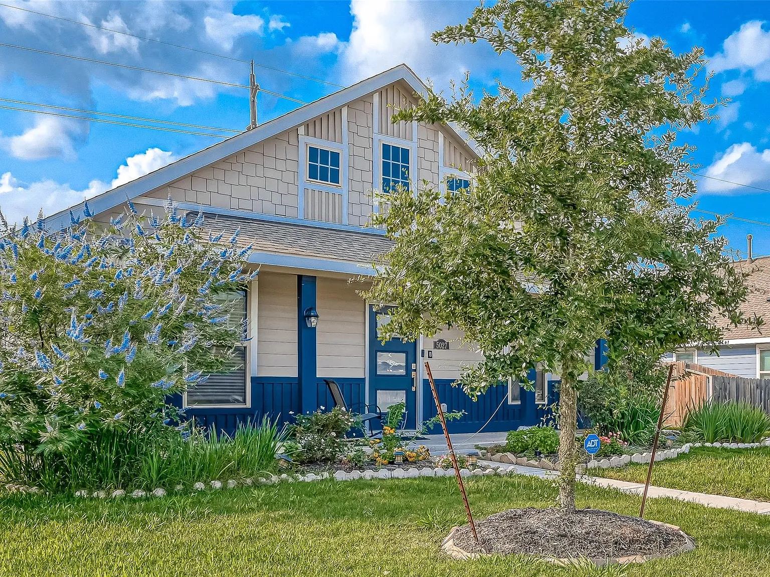 3 bed, 2.0 bath, 1536 sqft, $2,000 — Photo 3