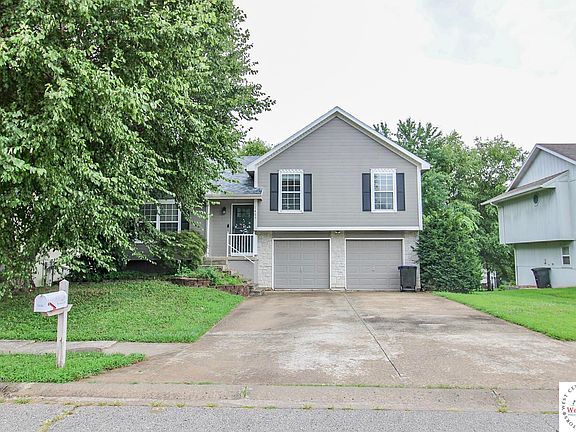5th image of 1406 Rockford Dr