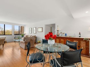 Towers Of Chestnut Hill, Newton, MA 02467