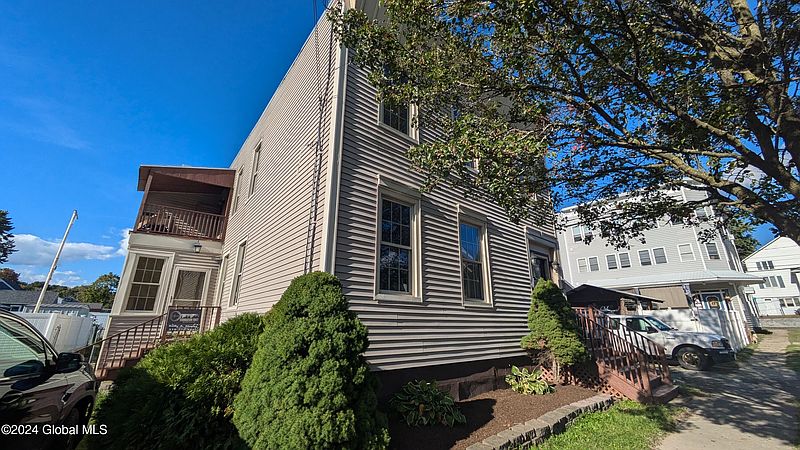 3rd image of 7 Grove Street