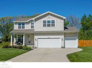 1316 Sweetgrass Dr, Lansing, MI 48917