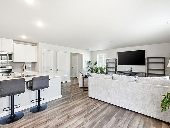 5th image of 2949 Legacy Ridge Ln