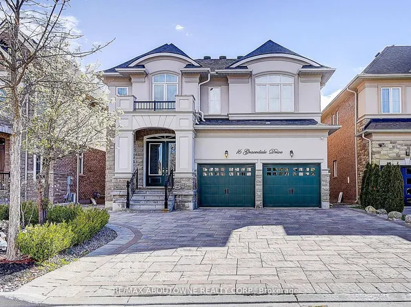 16 Gracedale Dr, Richmond Hill, ON L4C 0Y3