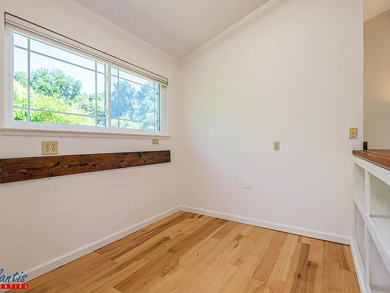 207 Harding Ave — Photo 17
