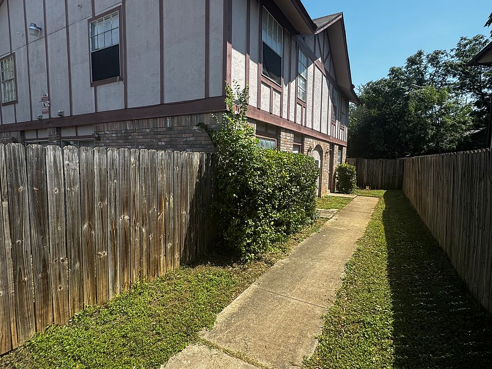 1st image of 5213 Meadow Fld APT 4
