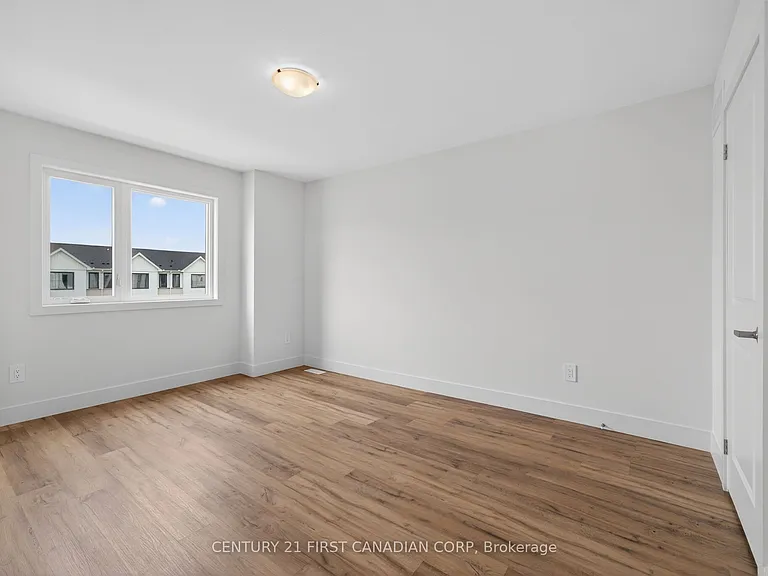 1595 Capri Cres #66 — Photo 24