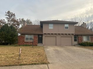 1027 SW Oak Pkwy, Topeka, KS 66614