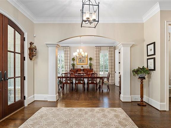 3rd image of 4601 Wynmeade Park NE