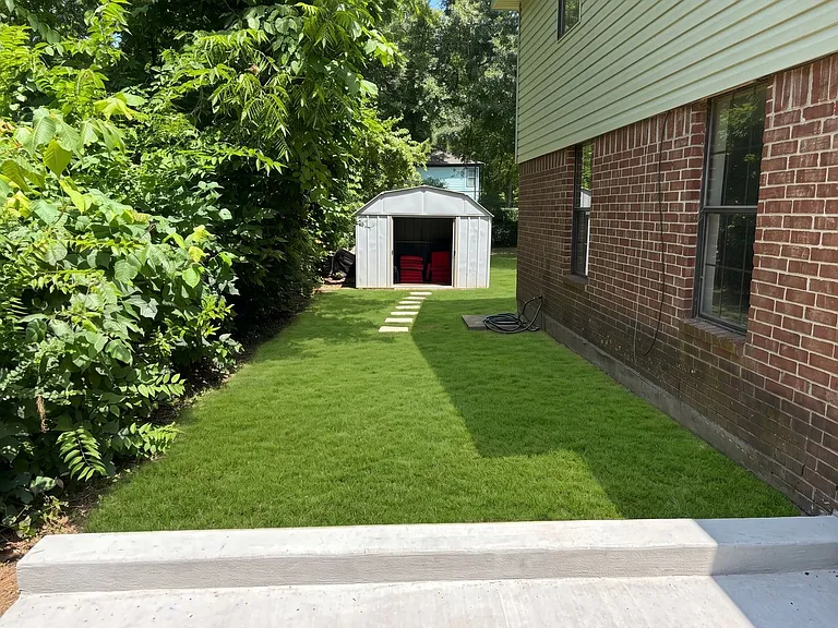 640 Leath St — Photo 3