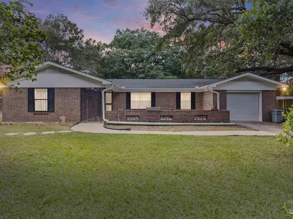 2216 Clearwater St, Mobile, AL 36609