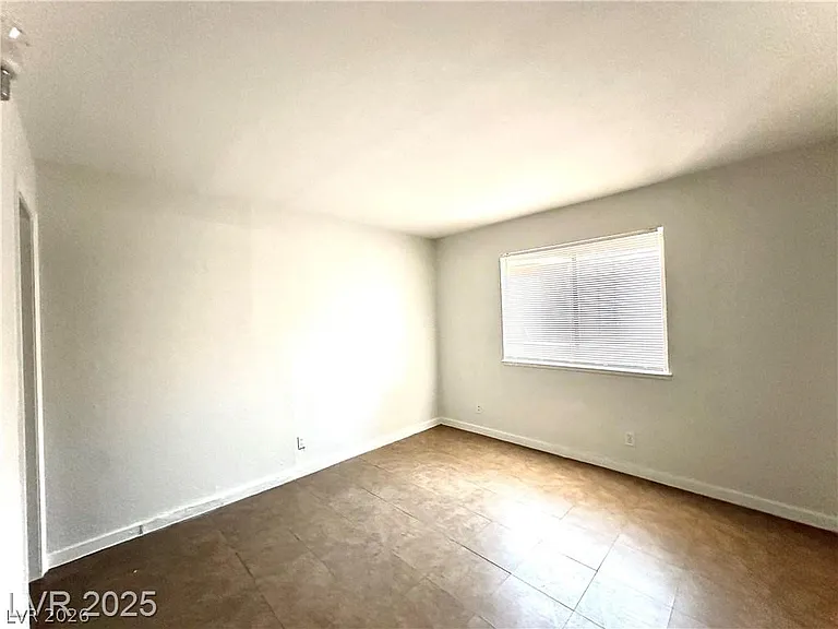 2112 Venus Ave #A — Photo 9
