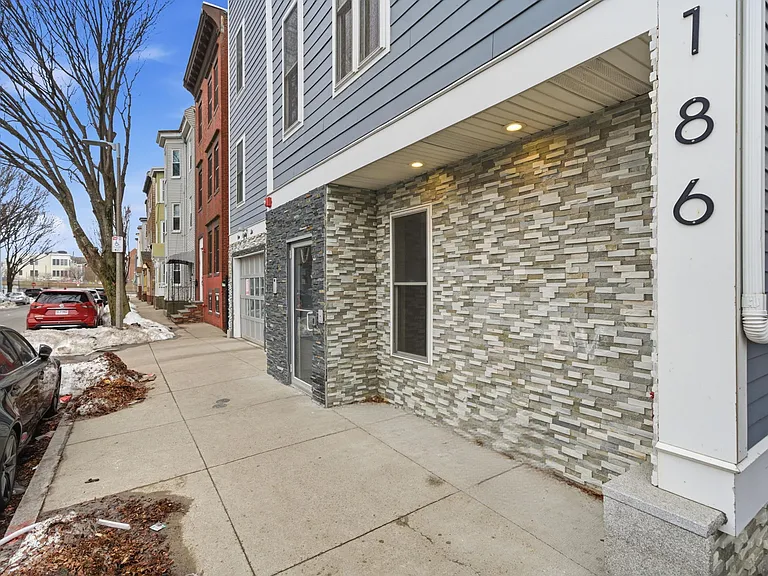186 Paris St #1 — Photo 24