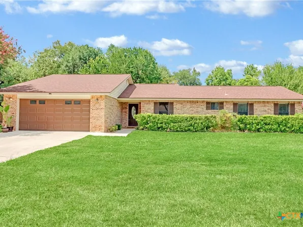146 Twin Oak Rd, Seguin, TX 78155