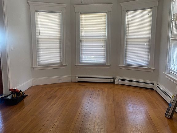 4th image of 99 Milk St