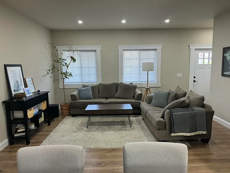 6 Maple Village Ct — Photo 5