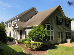 2704 Waters Edge Ln, Suffolk, VA 23435