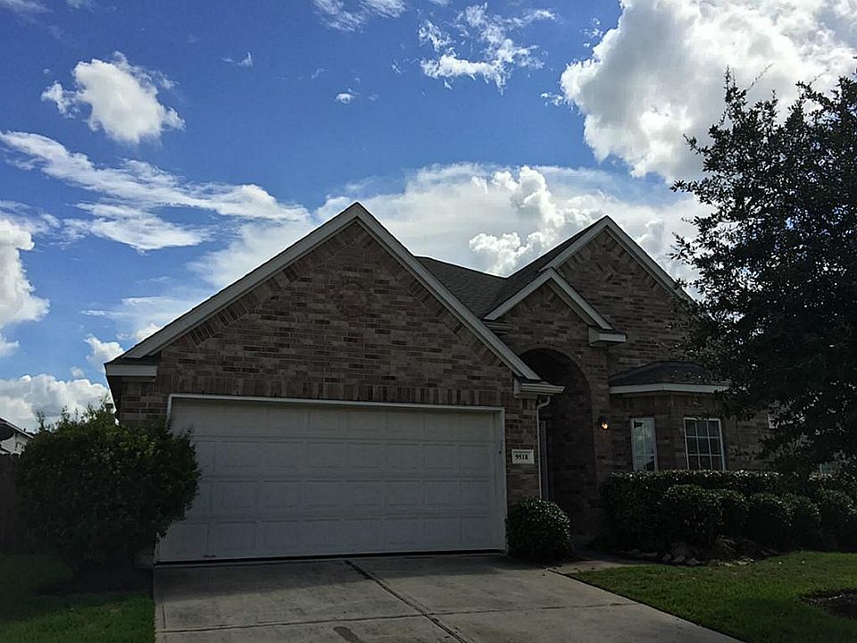 1st image of 9518 Fossil Canyon Dr
