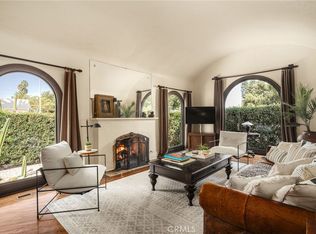 2800 Hillcrest Dr, Los Angeles, CA 90016