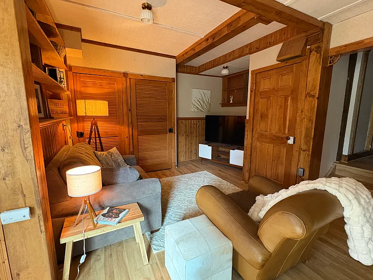 23935 Hilltop Rd — Photo 9