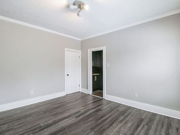 5th image of 942-944 Sherman St SE
