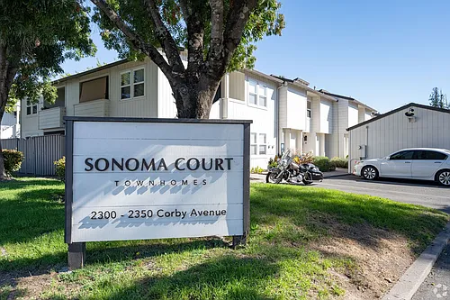 Sonoma Court Townhomes Photo 1