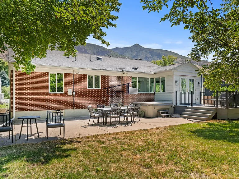 3075 Polk Ave — Photo 30