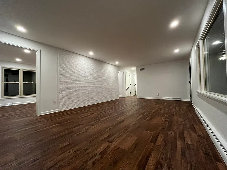 Valley View Dr — Photo 20