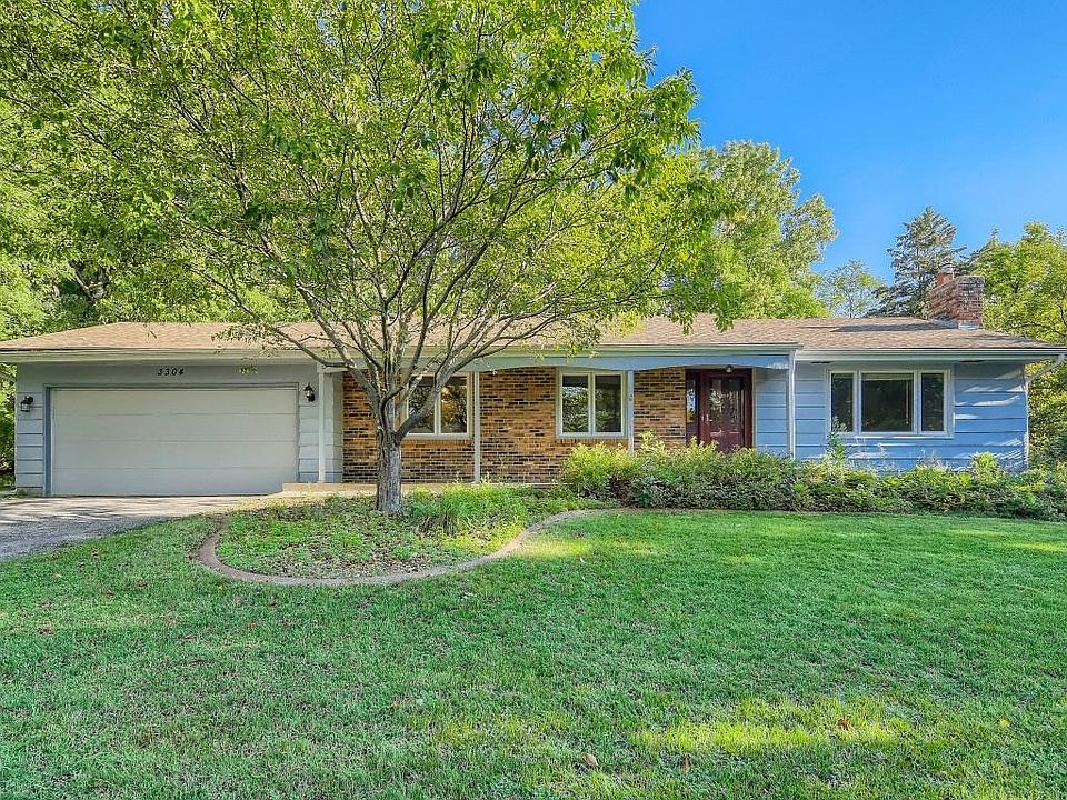 1st image of 3304 Country Wood Dr
