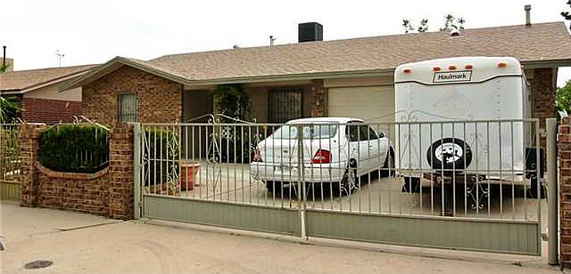 1st image of 932 Saint Catherine Dr