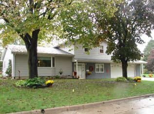405 Charles St, Charles City, IA 50616